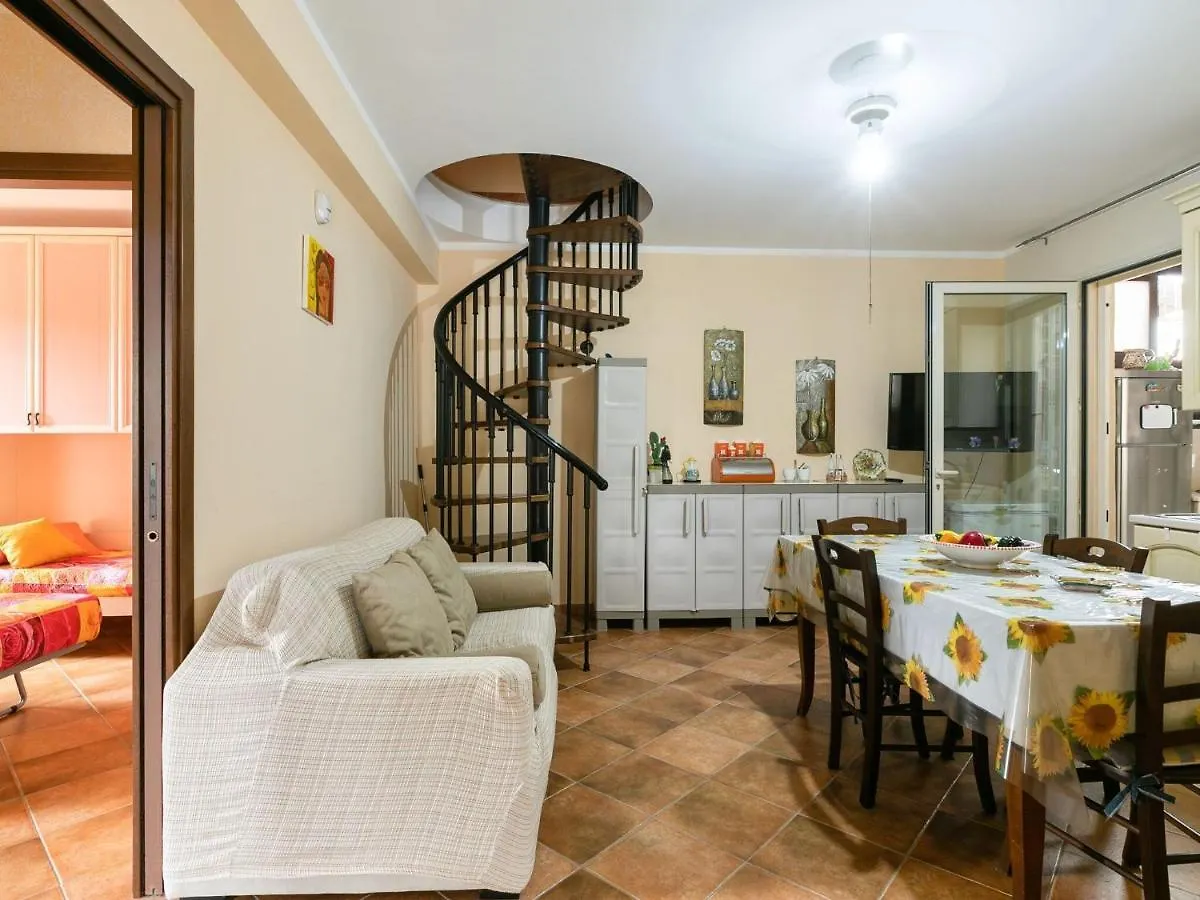 Fabulous Holiday Home In Campofelice Di Roccella With Pool 0*,