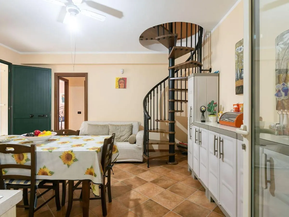 Fabulous Holiday Home In Campofelice Di Roccella With Pool
