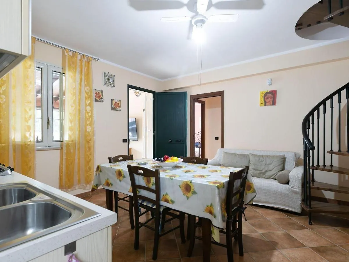 Fabulous Holiday Home in Campofelice di Roccella with Pool Italia