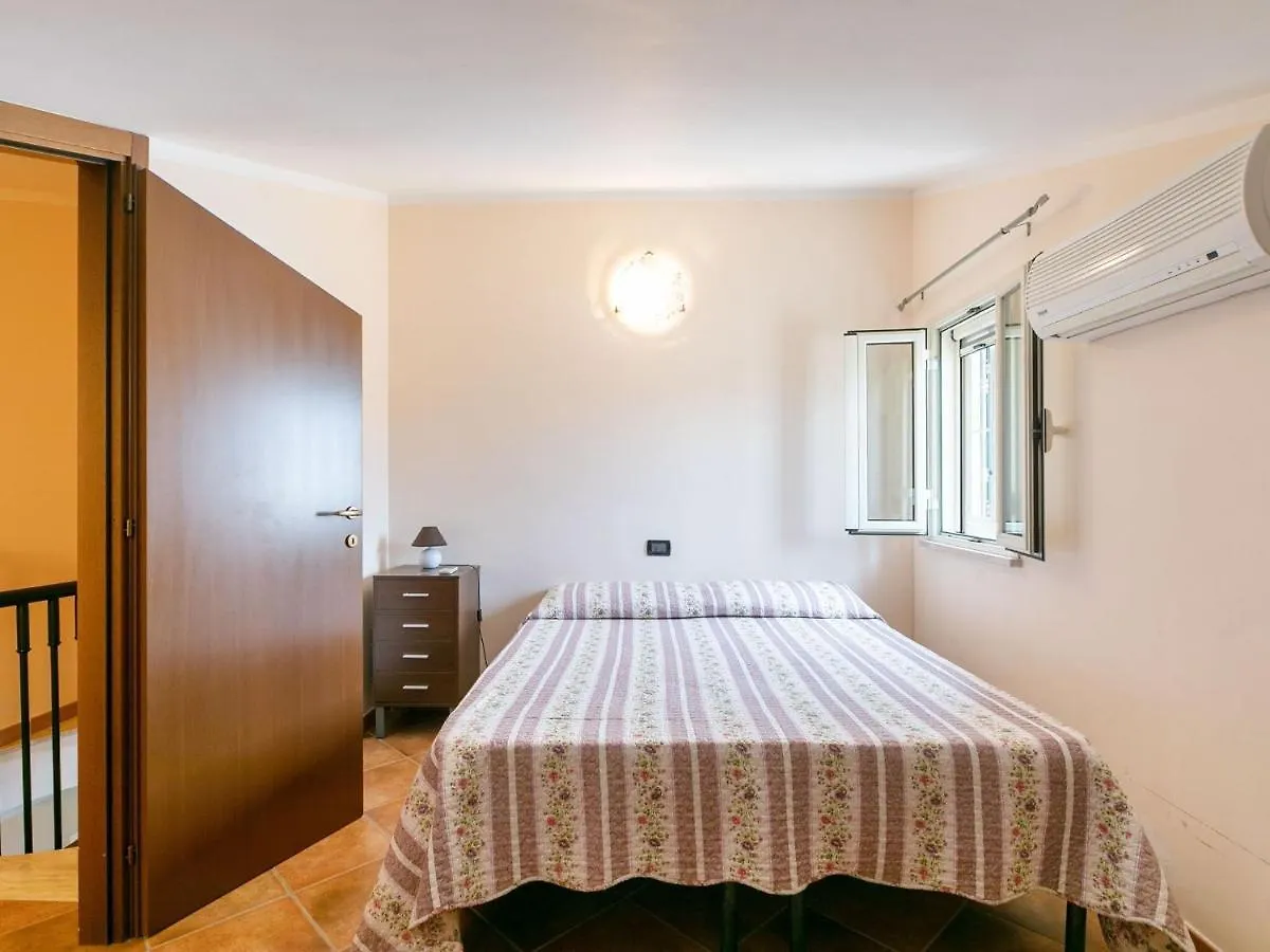 Fabulous Holiday Home In Campofelice Di Roccella With Pool Italy