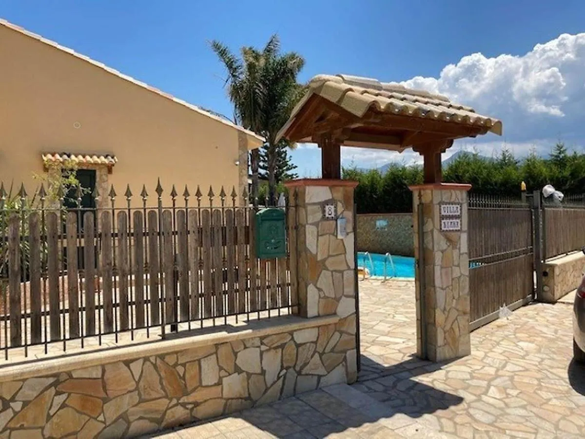 Fabulous Holiday Home In Campofelice Di Roccella With Pool Italy